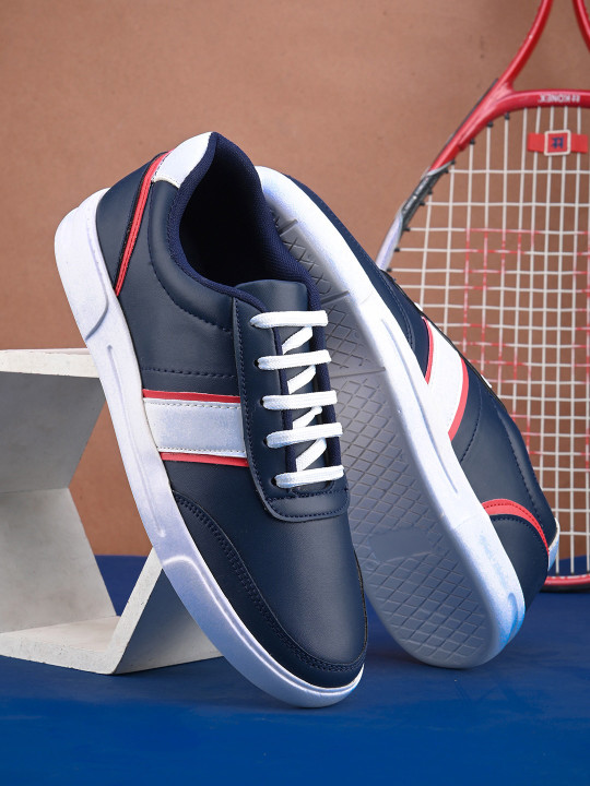 Roadster The Lifestyle Co. Men Navy Blue Lightweight Comfort Insole Contrast Sole Sneakers