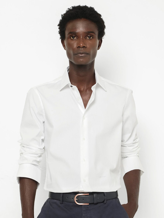 RARE RABBIT Men White Regular Fit Plain Formal Shirt