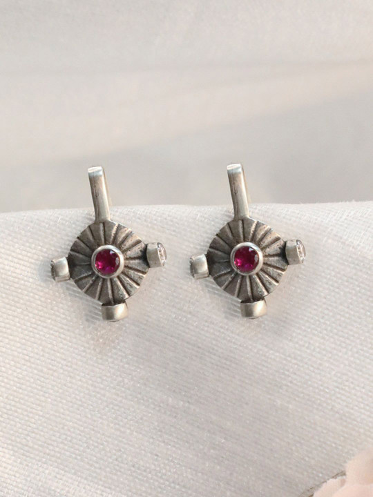 Unniyarcha Women Contemporary Studs Oxidised Earrings