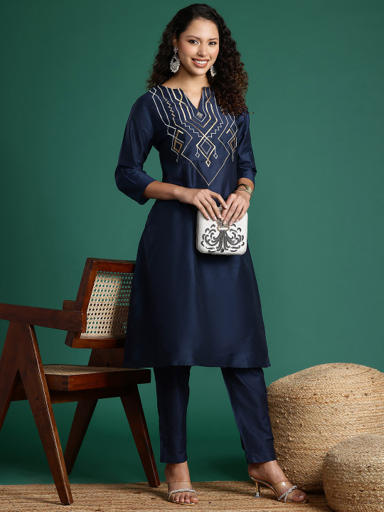 Sangria Woven Design Kurta with Trousers