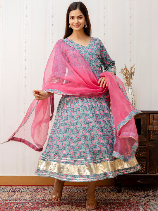 BAIRAJ Women Floral Printed Kurta