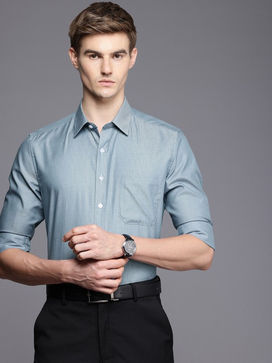 Men Cotton Wrinkle Resistant Slim fit Checks Formal Shirt deal from myntra
