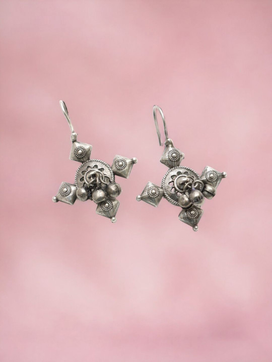 Ozanoo Silver-Plated Classic Drop Earrings