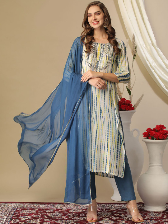 GoSriKi Printed Regular Kurta with Trousers & Dupatta