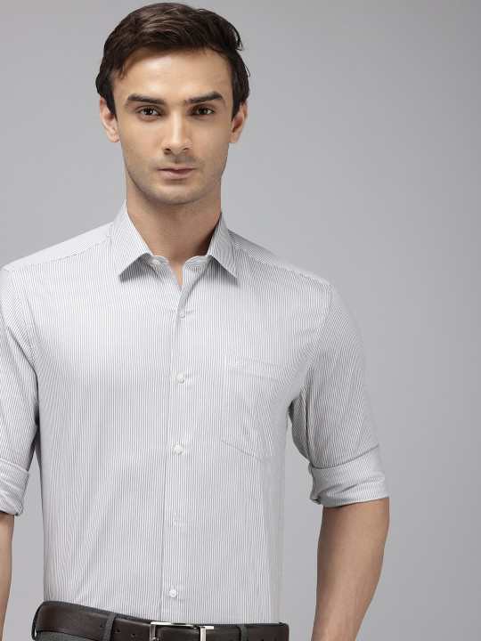 Arrow Manhattan Slim Fit Opaque Striped Pure Cotton Formal Shirt