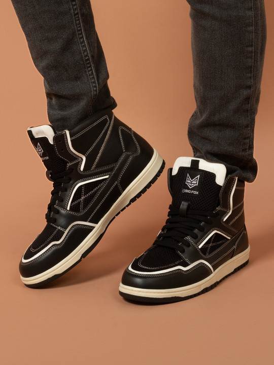 Big Fox Men Round Toe Sneakers