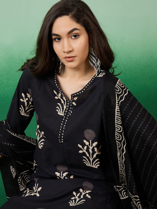 Sangria Notch Neck Printed Pure Cotton Kurta With Trousers & Dupatta