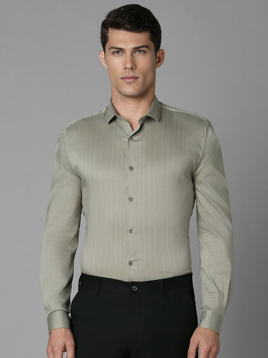 Louis Philippe Sport Men Striped Slim Fit Casual Shirt