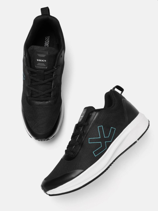 Men Woven Design Running Shoes