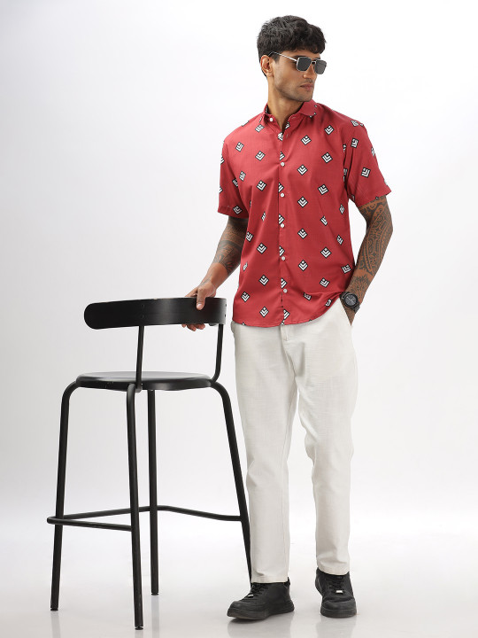 Vestirio Men Relaxed Spread Collar Conversational Printed Casual Shirt
