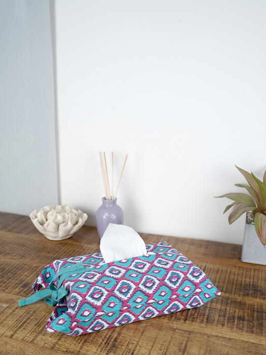 Ratan Cart Pink Geometric Printed Cotton Tissue Box Cover