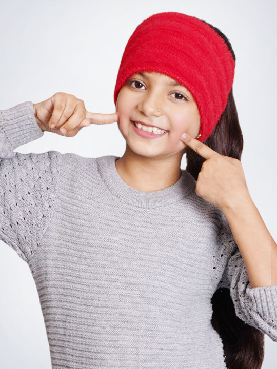 Bharatasya Girls Knitted Headband