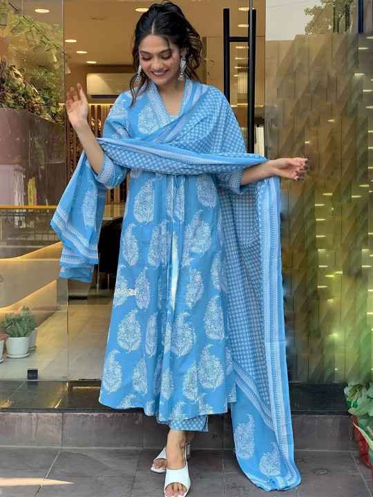 V-Neck Floral Printed Panelled Pure Cotton Anarkali Kurta with Trouser & Dupatta