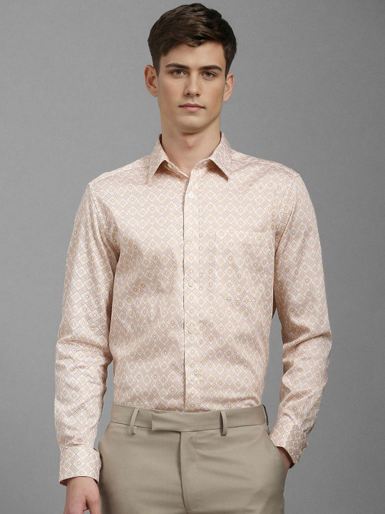 Louis Philippe Men Classic Fit Spread Collar Geometric Printed Cotton Formal Shirt