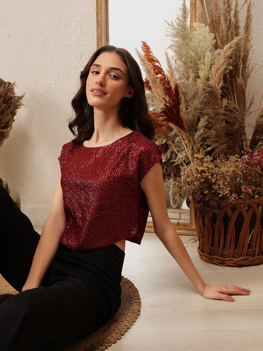 Women Embellished Cap Sleeves Georgette Crop Top