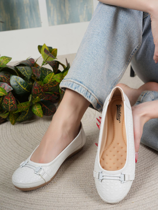 Roadster The Lifestyle Co Women Loafers
