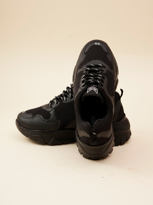Big Fox Women Woven Design Sneakers