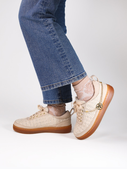 Monrow Women Round Toe Sneakers