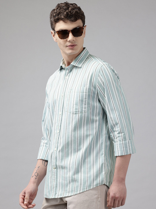 Blackberrys Striped Cutaway Collar Slim Fit Casual Shirt