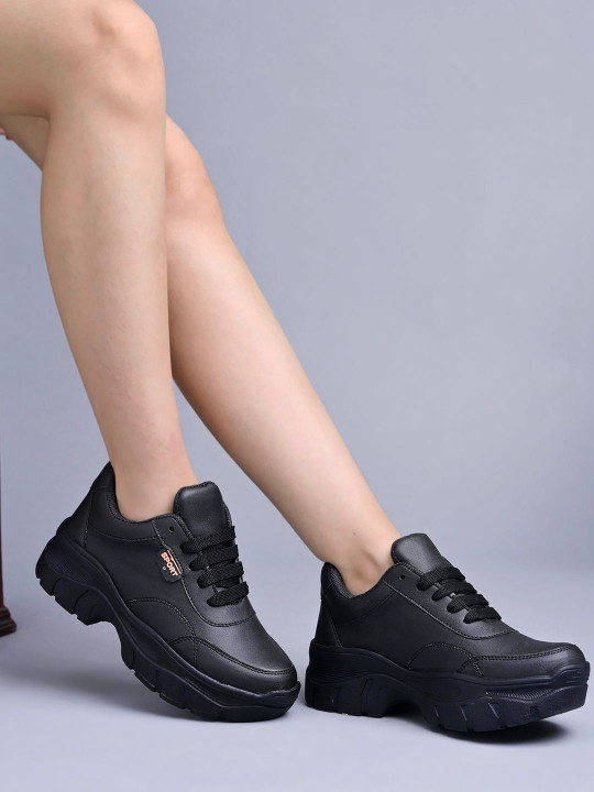 Stylestry Women Solid Round Toe Sneakers
