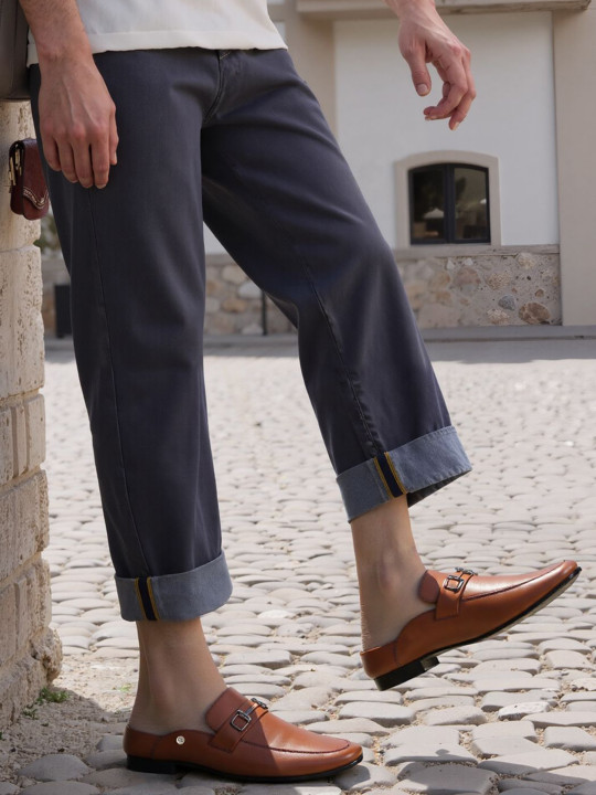 Carlton London Men Round Toe Lightweight Mules