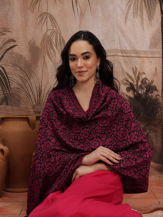 Sangria Women Woven Design Stole