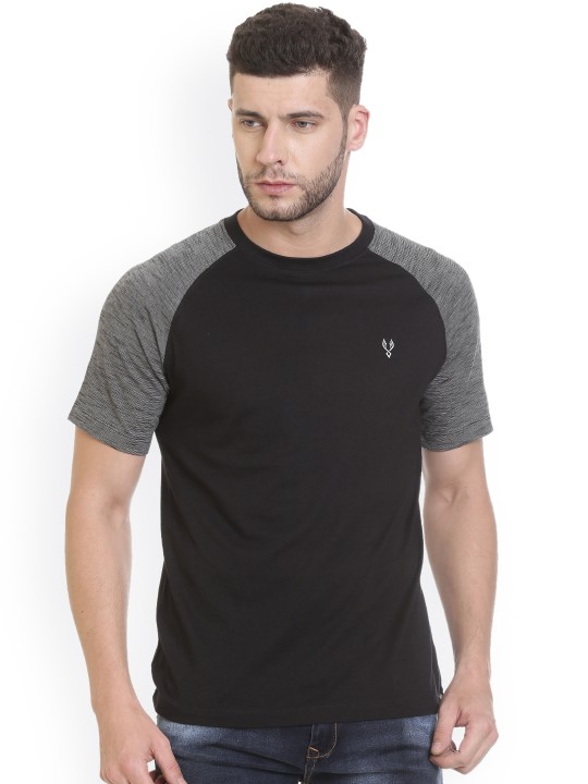 Men Black And Grey Colourblocked Round Neck T-shirt S