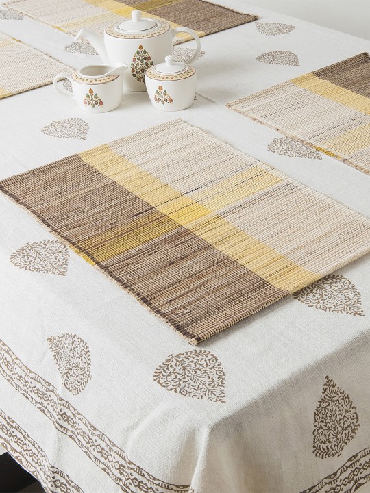 Off White Set Of 6 Table Mats
