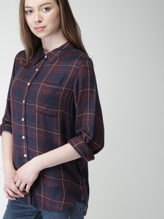 Women Navy & Maroon Regular Fit Checked Casual Shirt S
