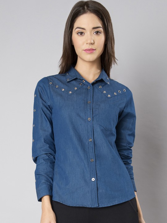 Women Blue Standard Regular Fit Solid Casual Shirt XS