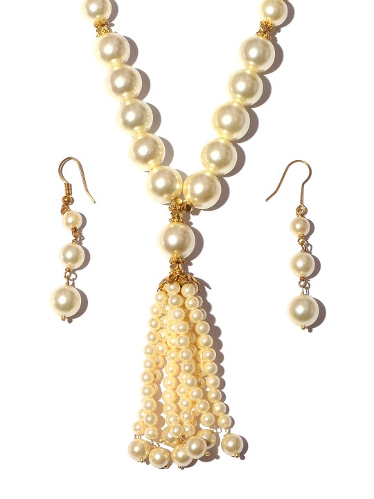 Cream-Coloured Metal Gold-Plated Jewellery Set