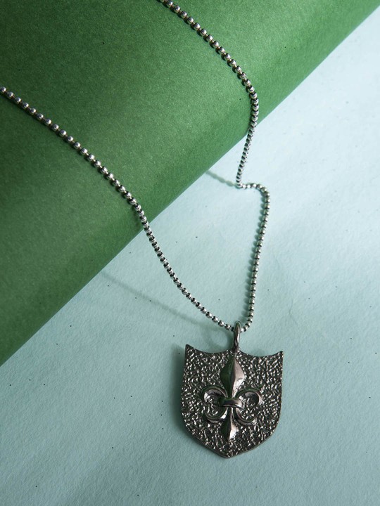 Men Silver-Toned Pendant With Chain