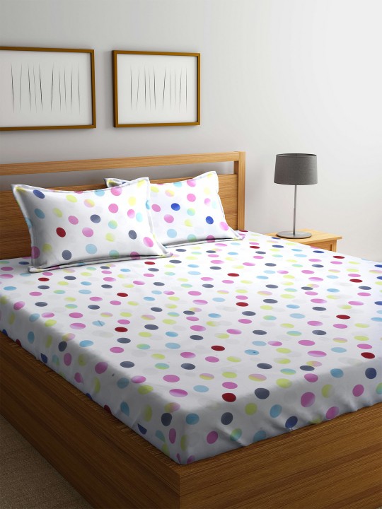 White Geometric Flat 100 TC Polyester 1 Queen Bedsheet with 2 Pillow Covers