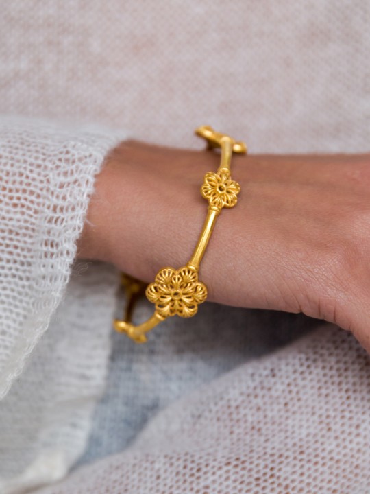 Gold-Plated Hand Cuff