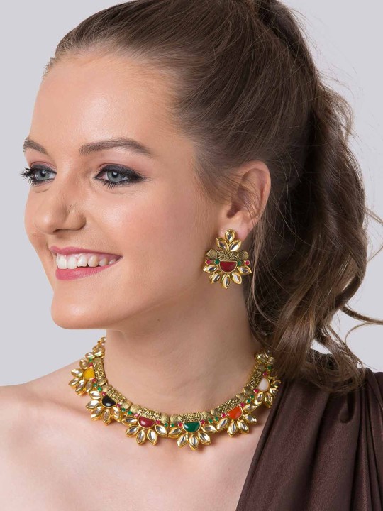 Gold-toned & Green Kundan Choker Necklace Set