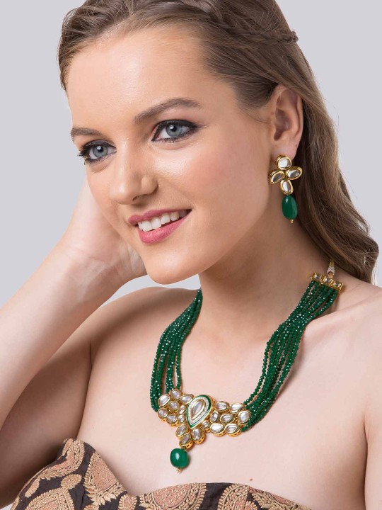 Gold-Toned & Green Stone Studded Kundan Jewellery Set