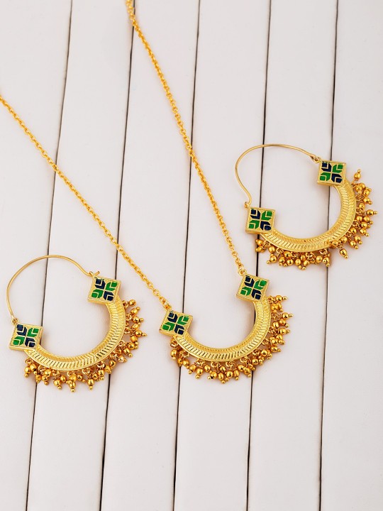 Women Gold-Toned & Green Enamelled Jewellery Set