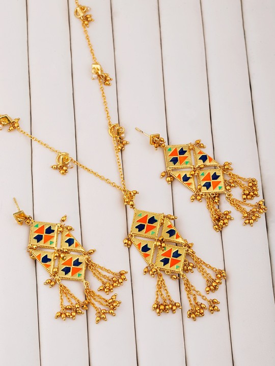 Women Gold-Toned Enamelled Jewellery Set
