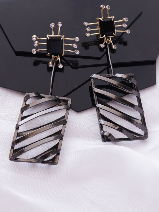 Black & Gold-Toned Contemporary Drop Earrings