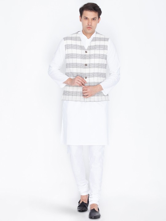 Men White Solid Kurta with Churidar S