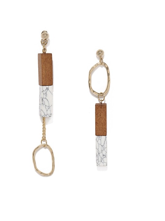 White & Gold-Toned Wooden Assymetric Mismatch Drop Earrings