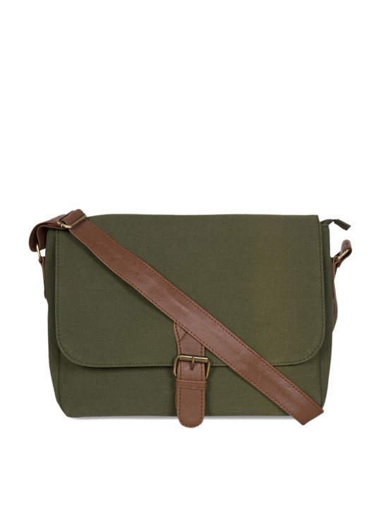Men Green Solid Messenger Bag