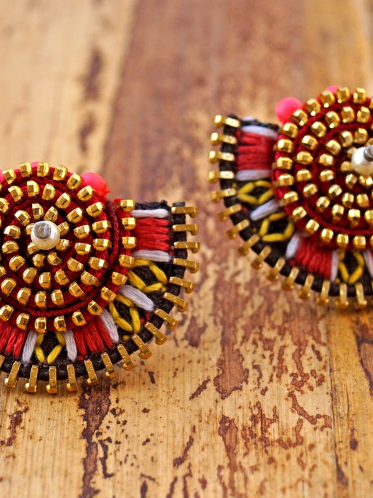 Women Gold-Toned Circular Studs