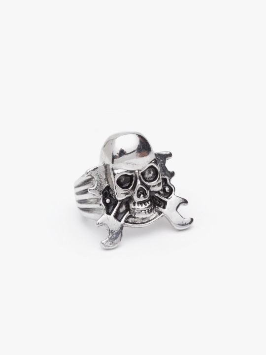 Men Silver-Toned Textured Stainless Steel Ring