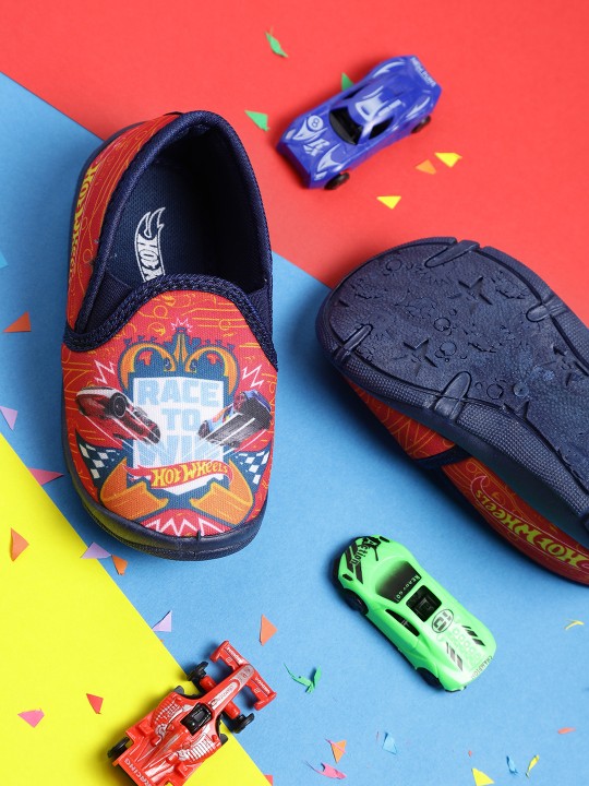 Boys Red & Navy Printed Slip-On Sneakers 22