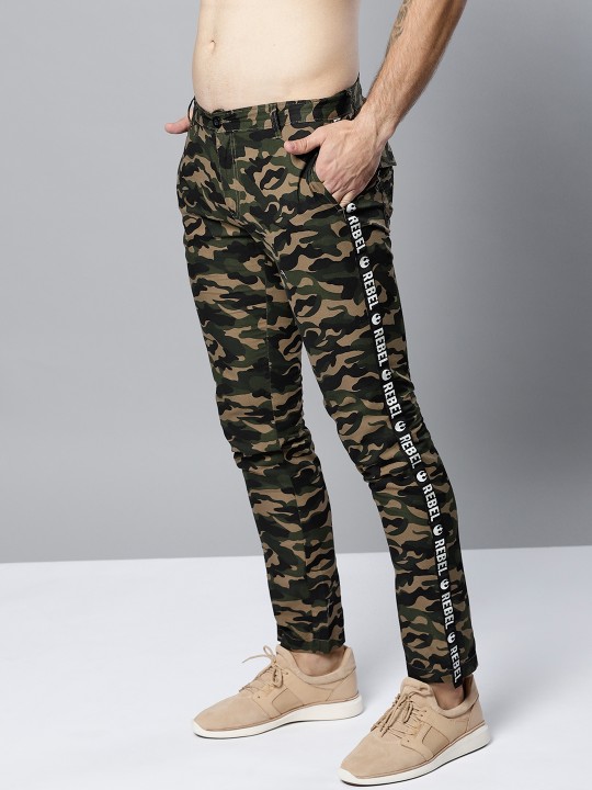 Men Olive Green & Black Regular Fit Printed Trousers 28
