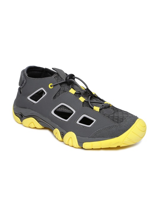 Buy Wildcraft Sandals online - Men - 13 products | FASHIOLA.in