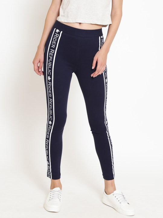 Women Navy Blue Slim Fit Solid Treggings 34