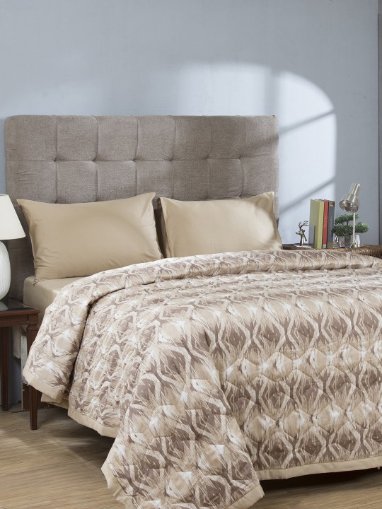 Brown Abstract AC Room 120 GSM Double Bed Quilt