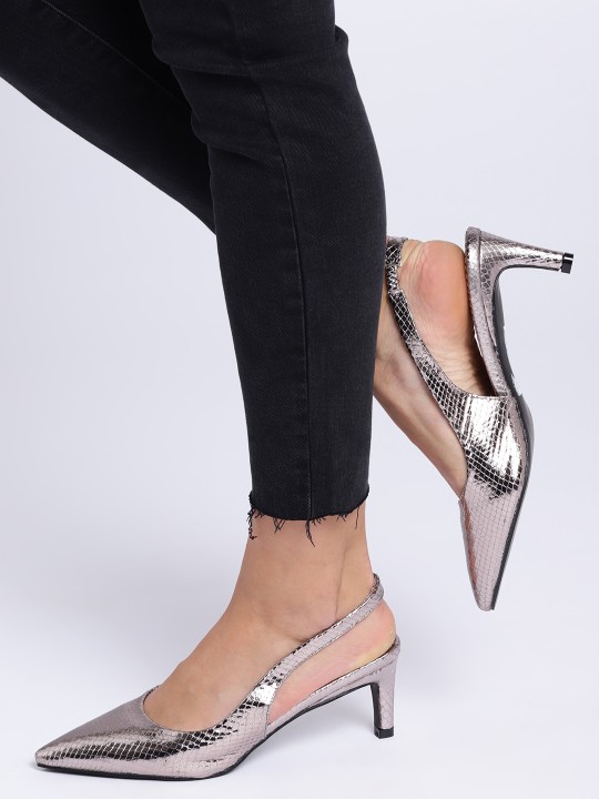 Women Gunmetal-Toned Textured Pumps 36